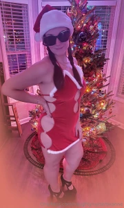 Wish i had some help decorating