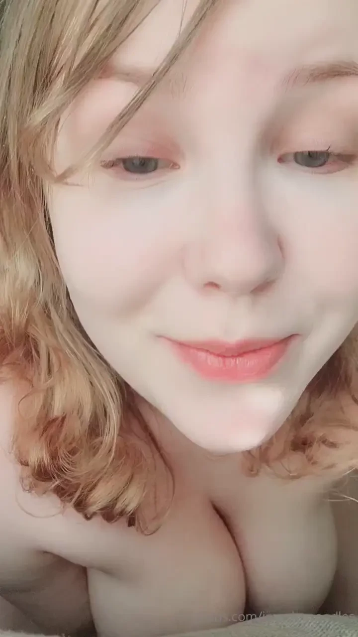 Boob milk is now allowed on onlyfans so i must post this hehe 