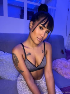 Amooor porque tardas tanto te he echadoo de menooos