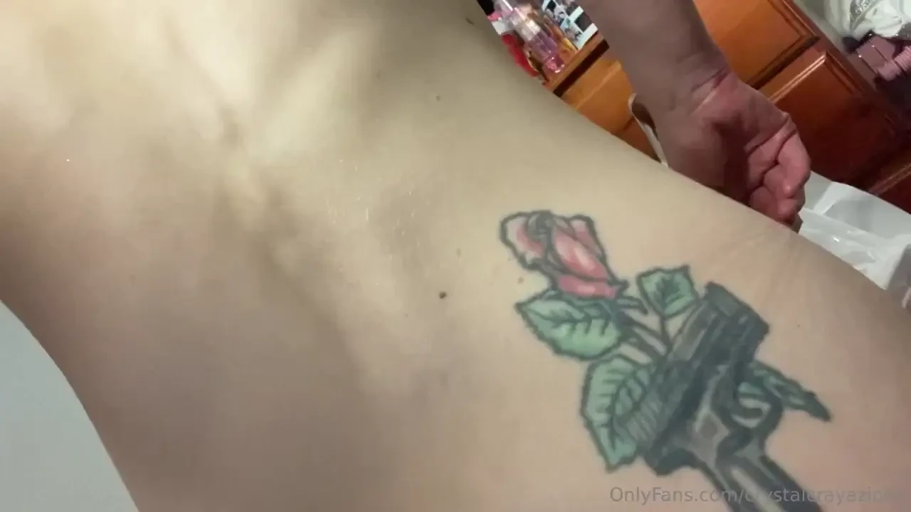 Cry t l cray z0oming crystal_crayazionz https soundcloud com miss-r 