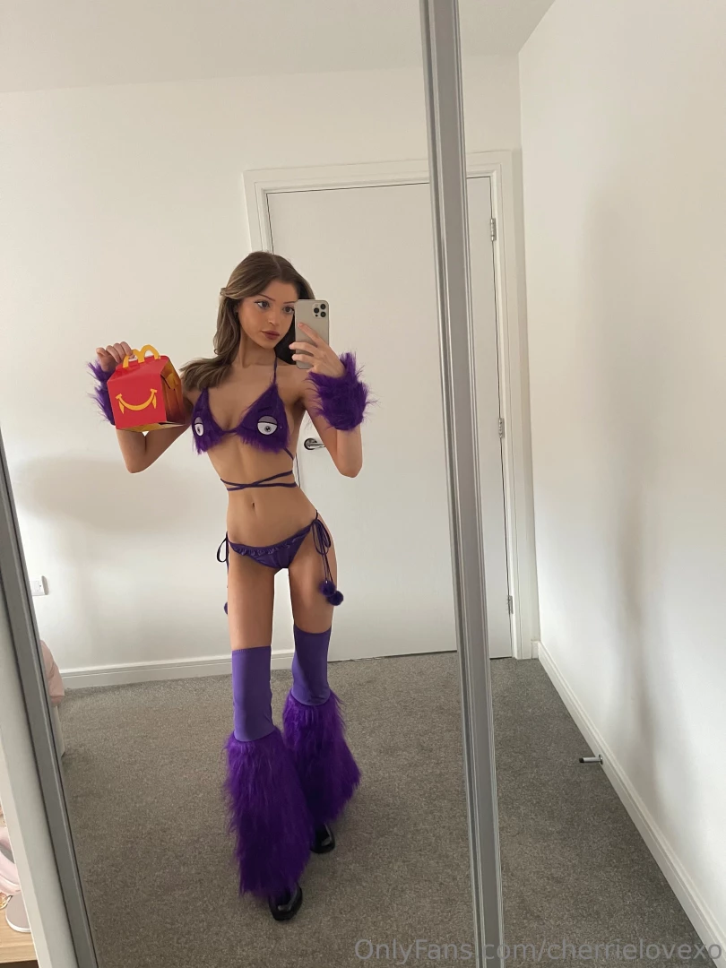 Do you like this outfit part 300 