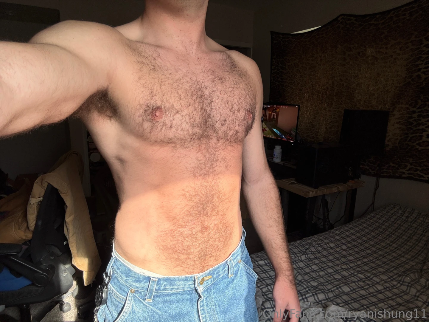 Shirtless for today p 