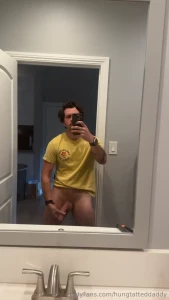 Objects in mirror