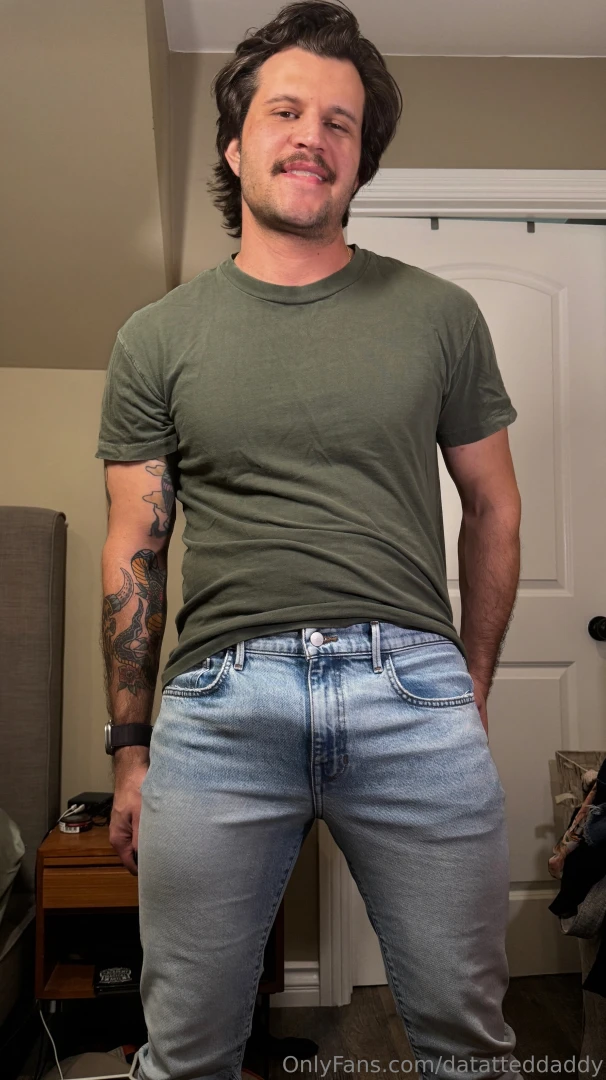 Ever wondered what it looks like if i were stripping in front of you 