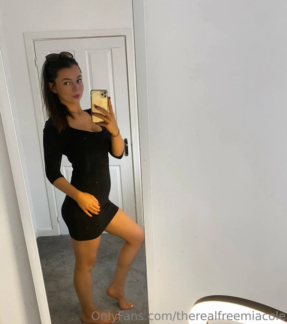 What do you think of todays office outfit fun fact about me i work a 