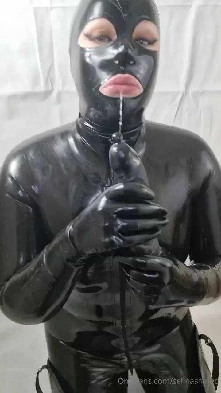Testing you out in my new catsuit with a bj pov couldn t help but have 