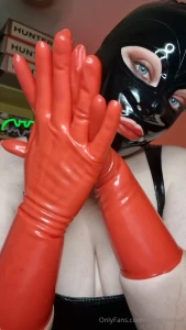 New kinda transparent red gloves i don t think they re meant to be