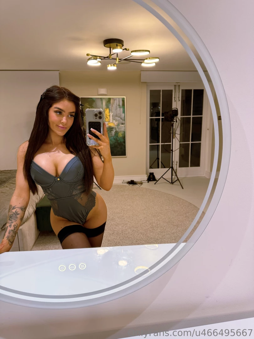 Are the thigh highs staying on or off 
