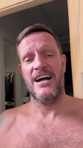 Happy sunday guys do you need someone in sexy lingerie every day to