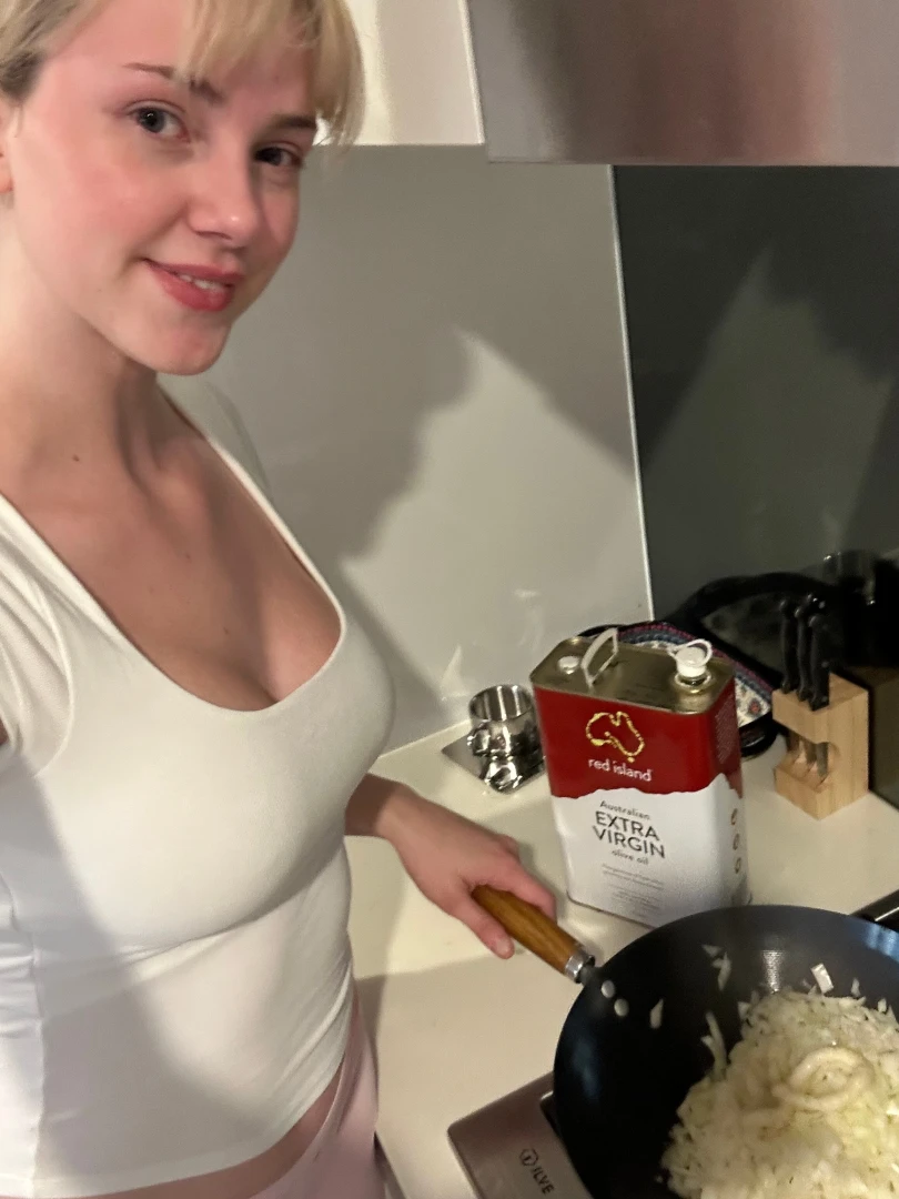 Extra virgin like me 