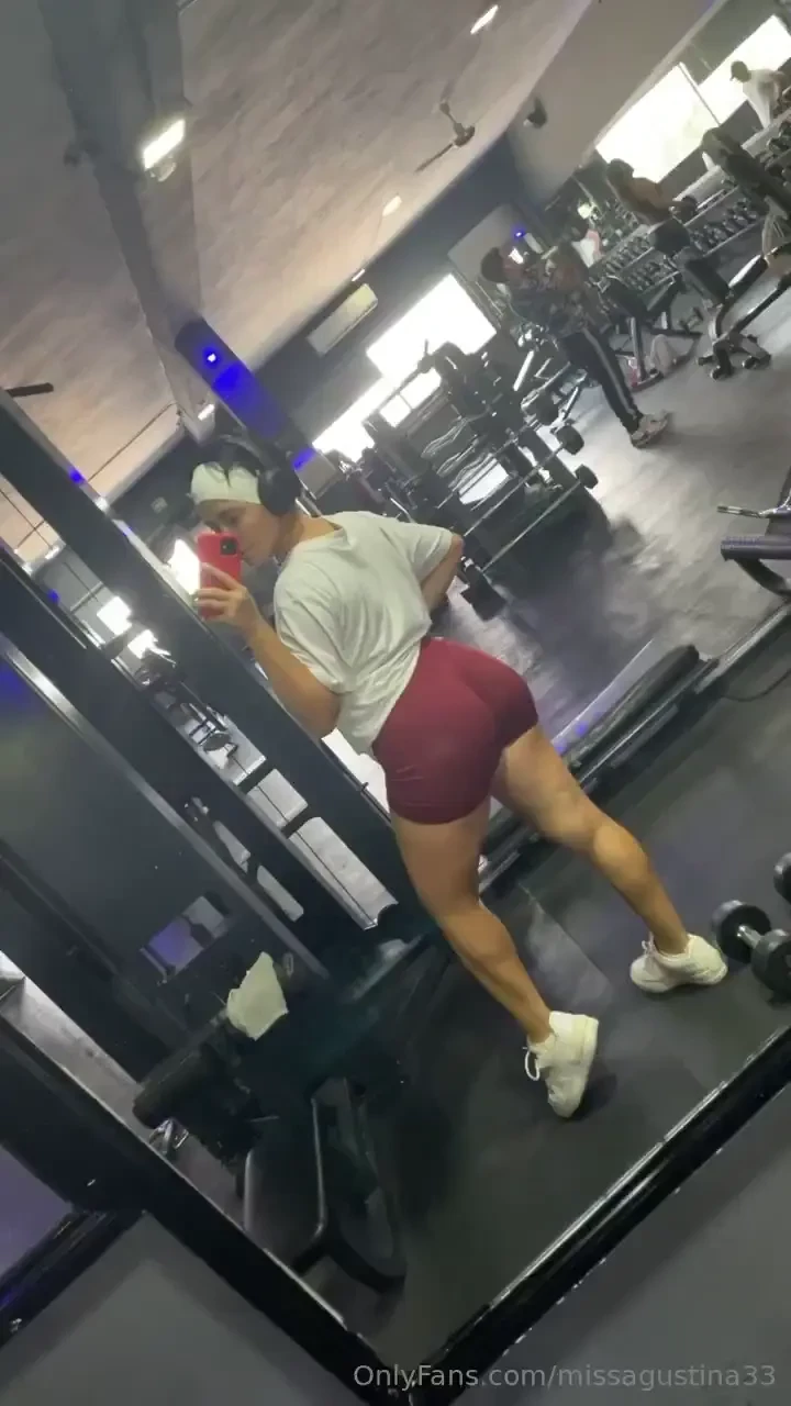 Worked hard today in the gym puh i got so sweatyyy would you want to part 1 