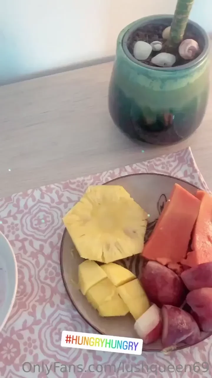 Healthy breakfast before the gym 