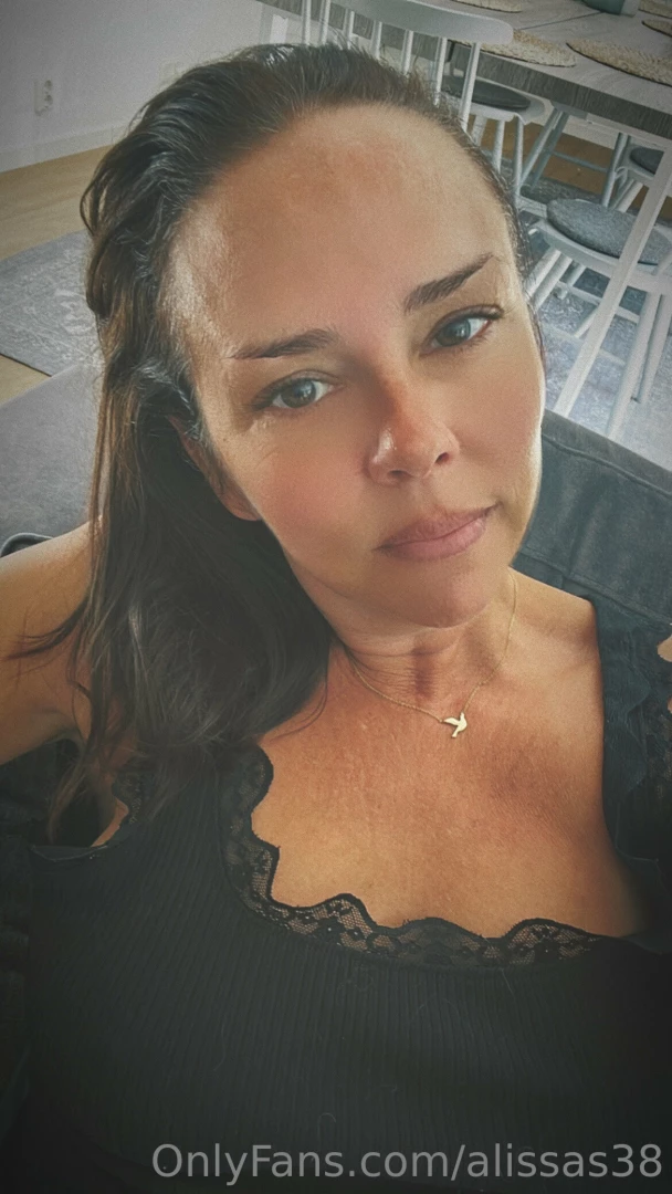 Wishing you a wonderful day 