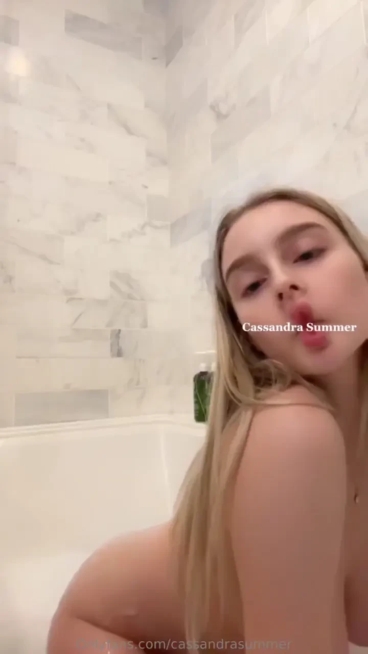 Waiting for my bath to fill up like 