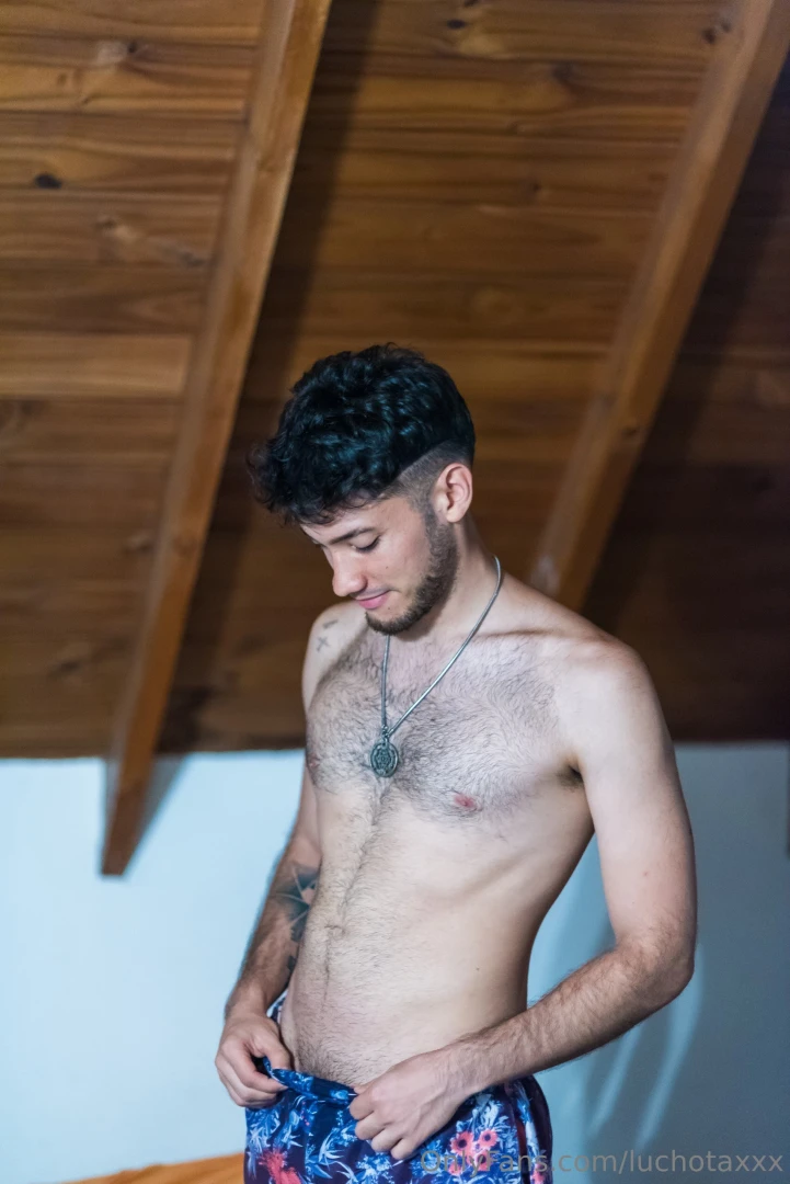 Hello baby i am valenchu1111 do you want to play i have hot content part 1 