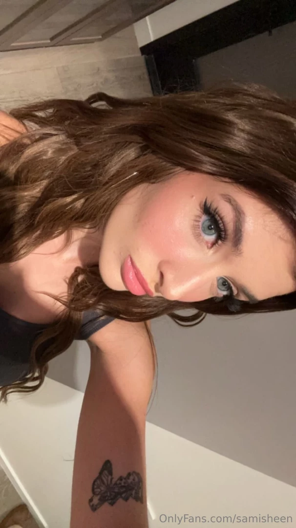 Who s up with me rn 