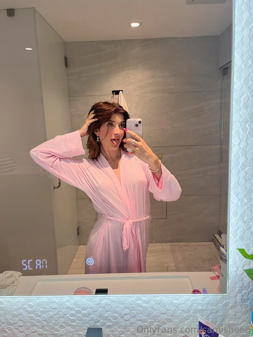 Titty tuesday live tonight 7pm pst 10pm est 