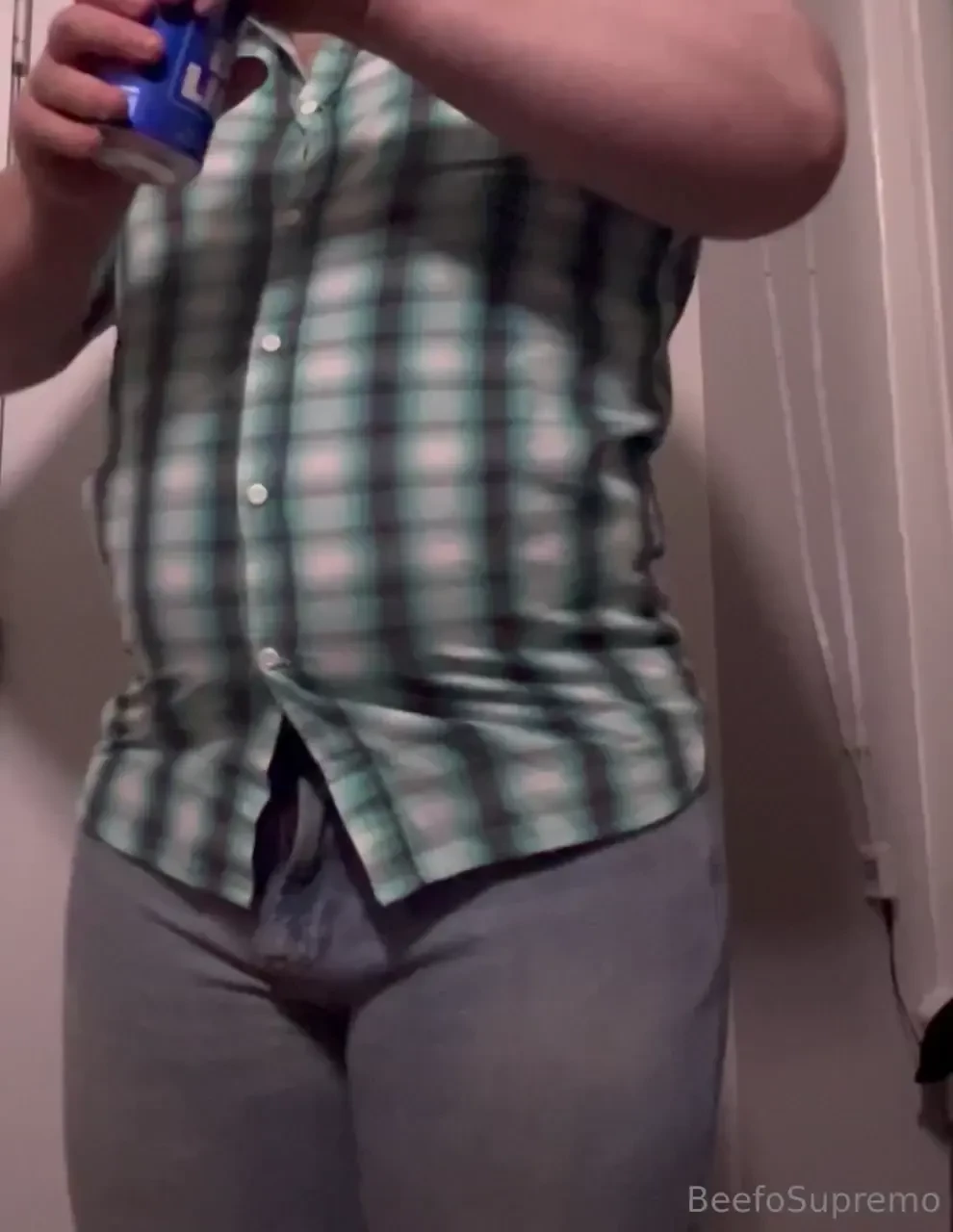 Chugging in tight clothes and talking a bit about my gaining journey i 