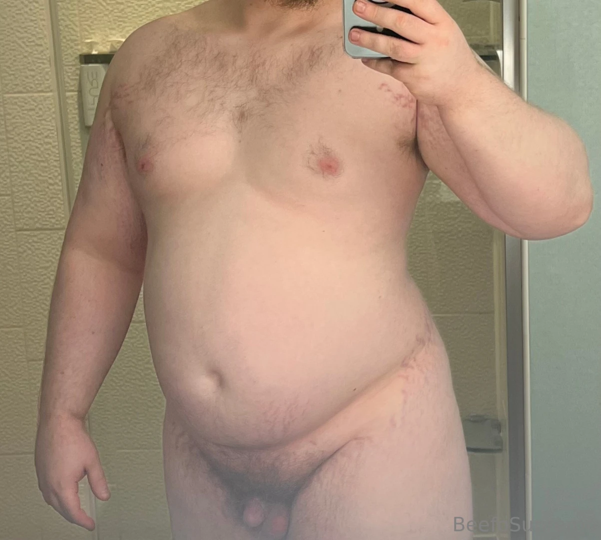 Looking beefy in this hotel bathroom part 2 