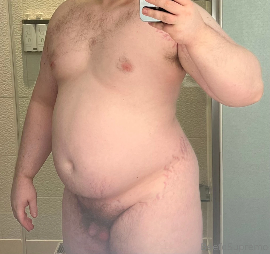 Looking beefy in this hotel bathroom 