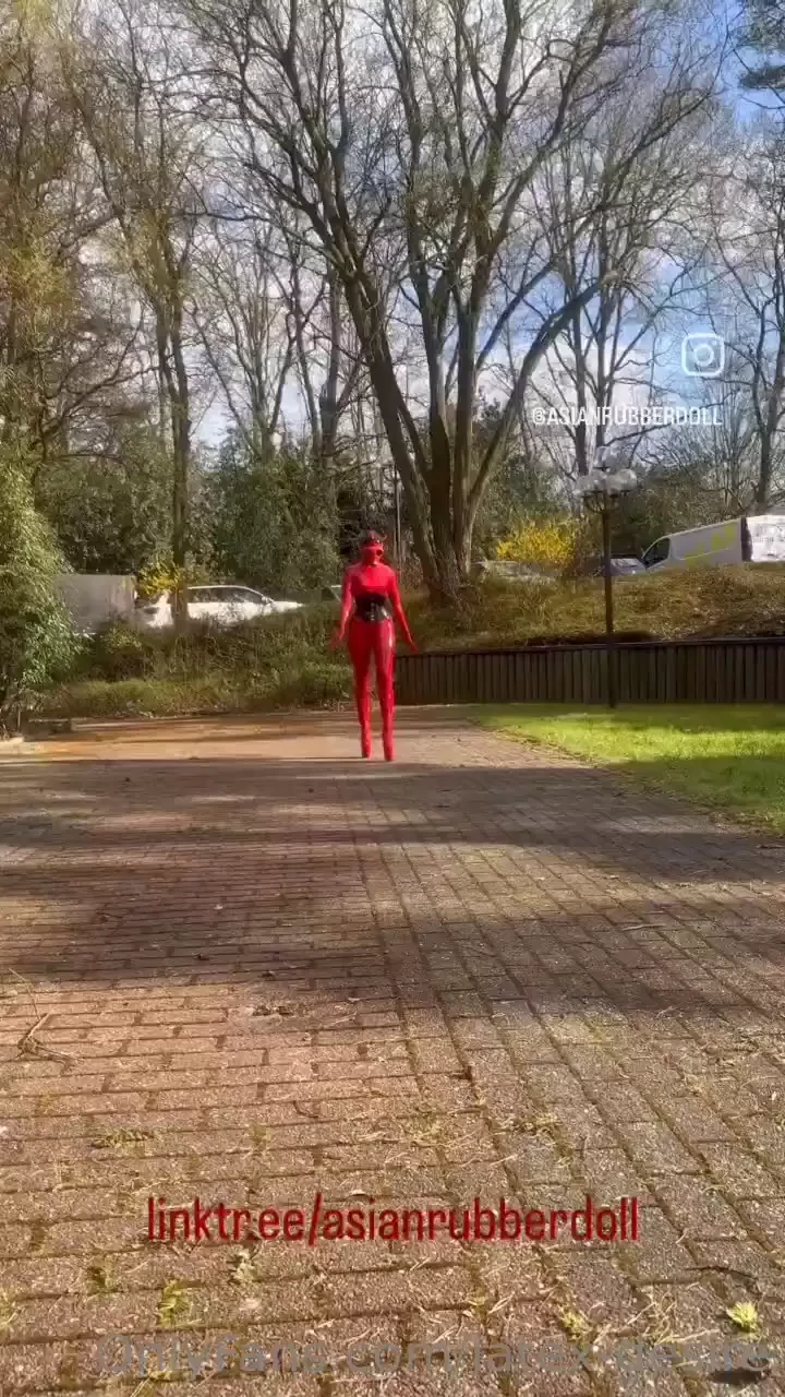 Ich komme auf einer stra e dir entgegen i m coming towards you on a 