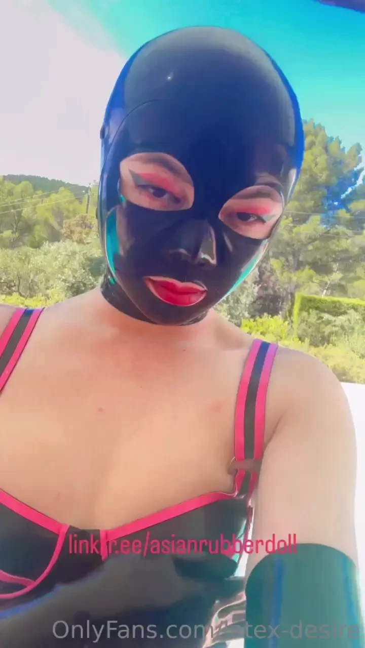 My second latex outfit in france 