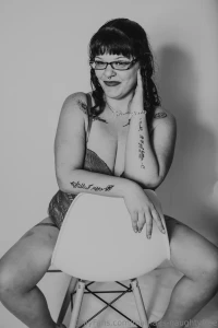 Divorce party goes bye bye tomorrow morning check it out and tell me