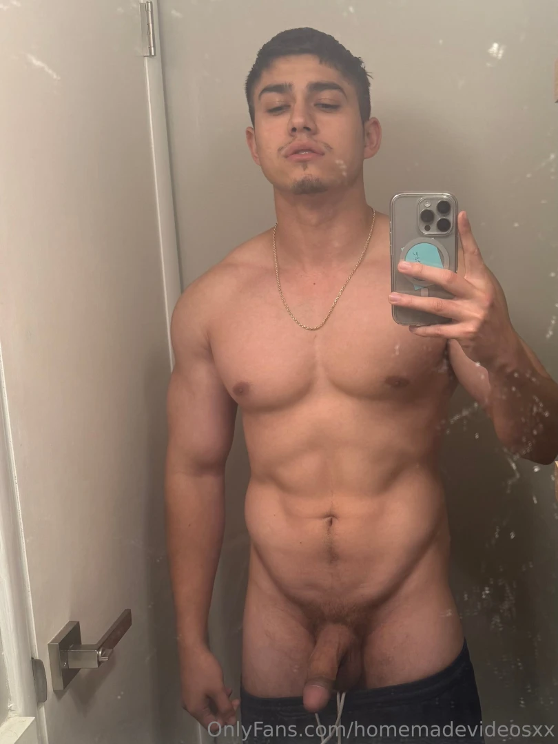 Hey everyone been in the gym and bedroom working hard for you guys part 11 