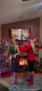 Time to switch my halloween panties to xmas panties