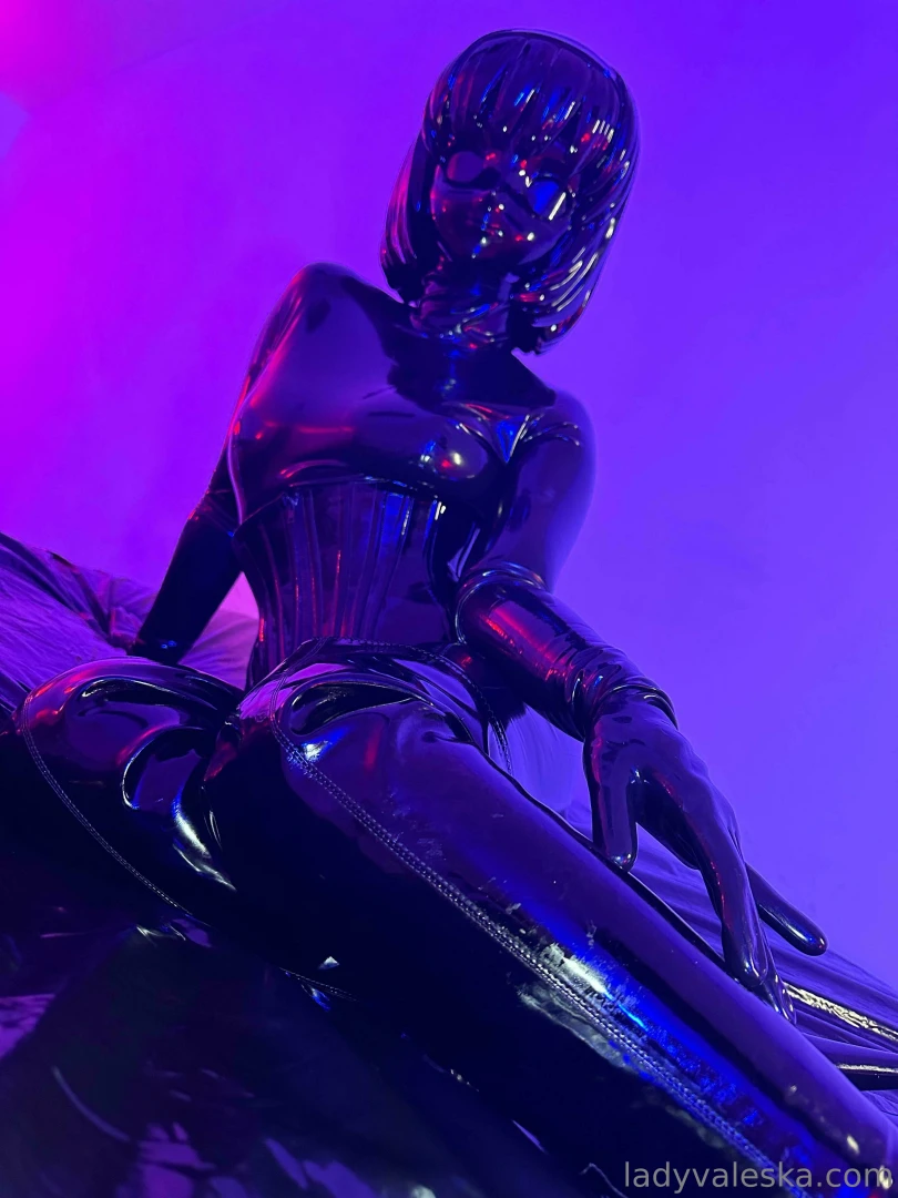 I love dressing up in my kigurumi mask part 1 