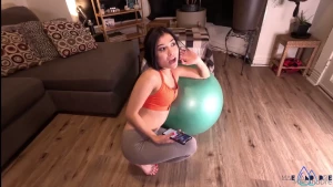 Roleplay hot step sis seduces step bro to hard fuck squirt on yoga