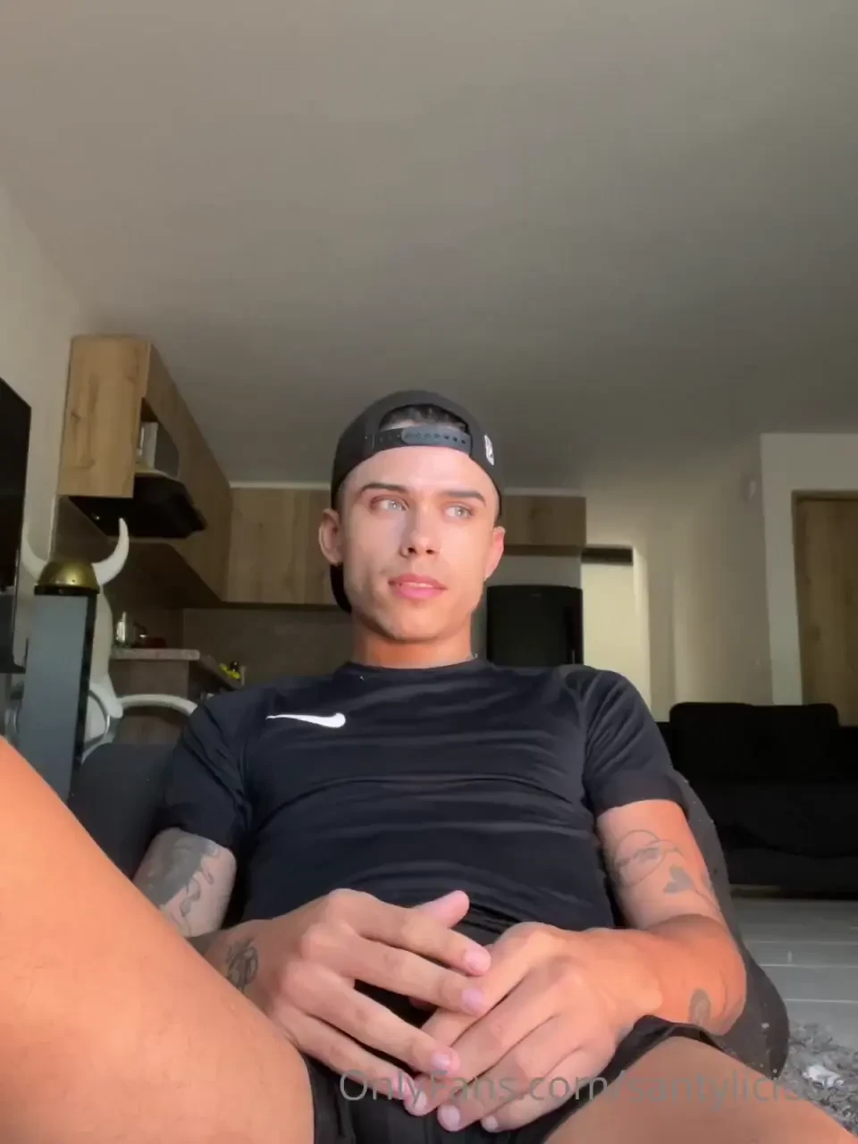 Do u want a shot of milk i was so turned on my dick was exploding on 