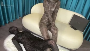 Today i m going to perform a magic trick for everyone the queen is