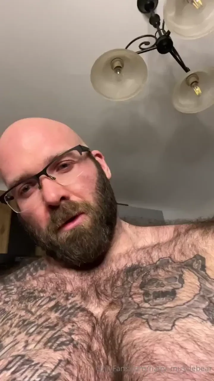 Lick my sweaty armpits 