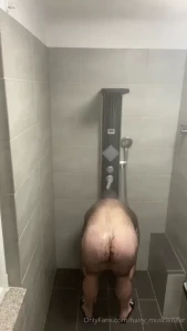 Shower and flexing