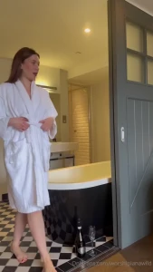 Bath time with goddess lana i was finding it incredibly entertaining