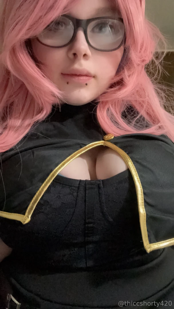 Some cosplay and my new pfp will be making spicy content with it as 