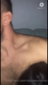 Sali por unos tragos y termine en una orgia