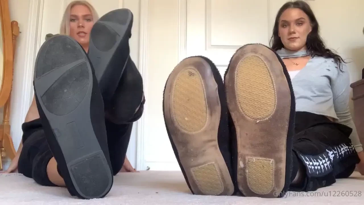 Stinky shoes stinkyer feeeeet 
