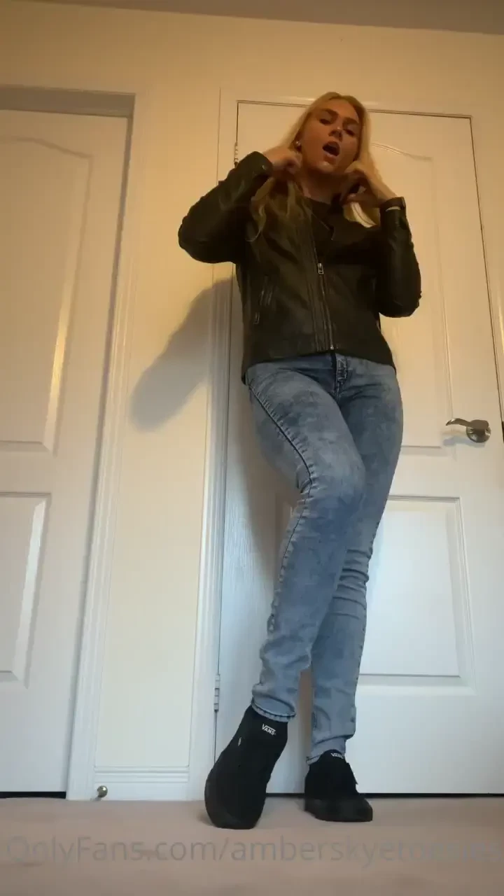 Full soles wrinkles amp socks 