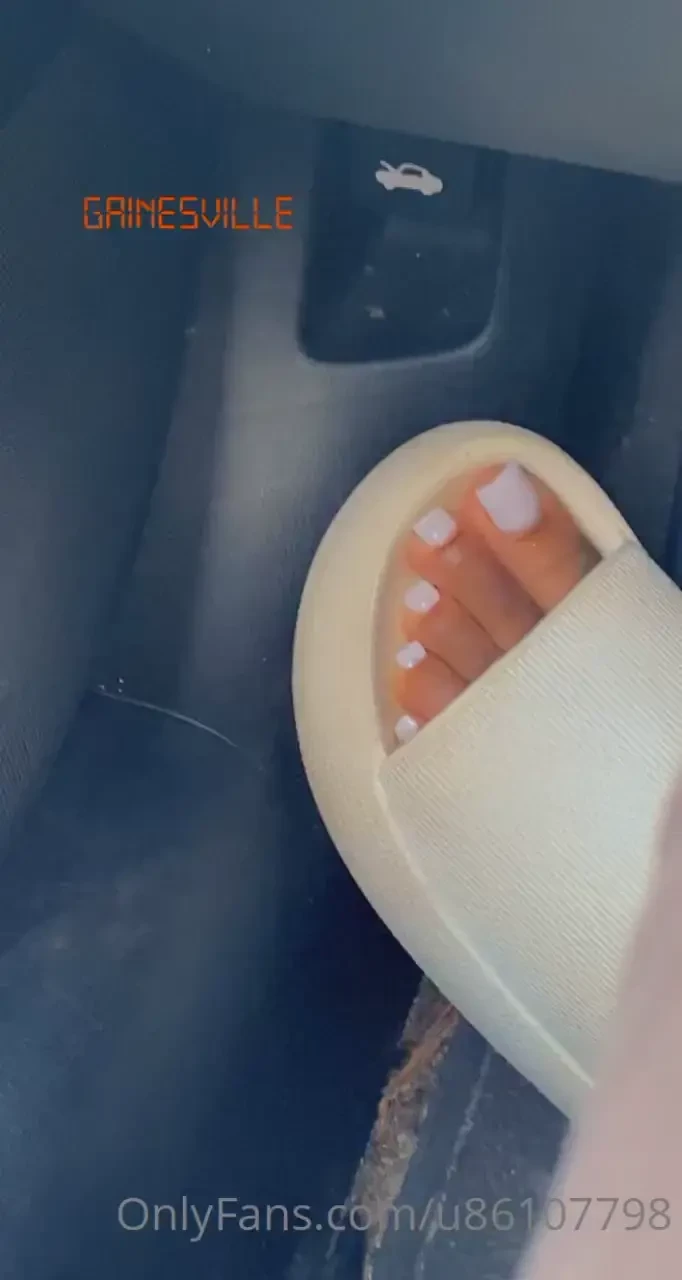 For my babies that love my feet 