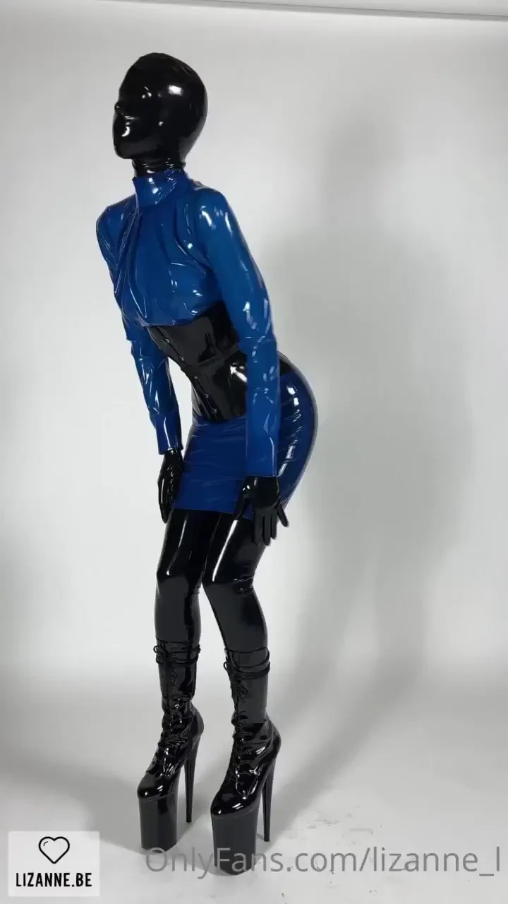 Bts of a shoot i m really pleased with this outfit let me knowhow you 