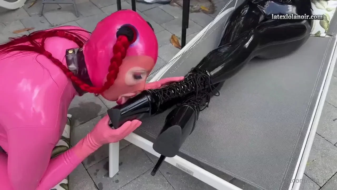 A hot and sweaty day in florida but we re still wearing full rubber 