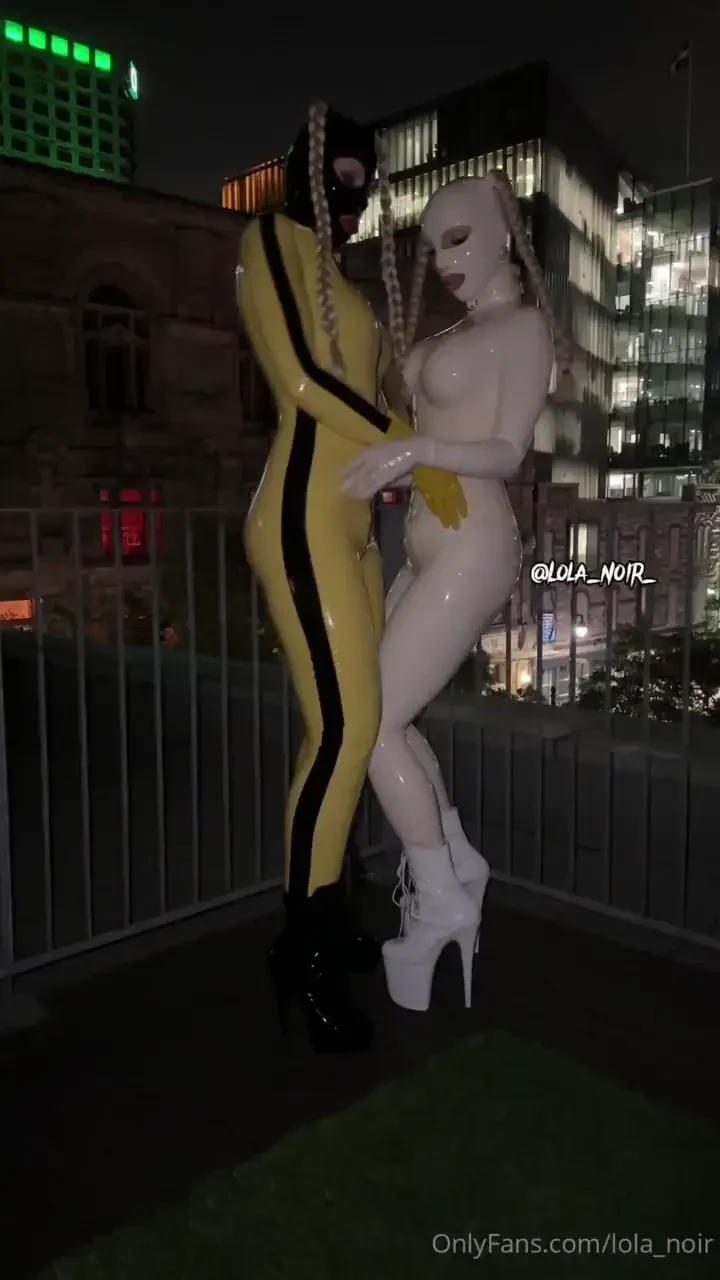 Being kinky on my balcony in montreal with mfetilicious what would you 