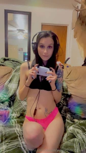 Ad happy valentine s day cumm and play with me i m just your petite part 4