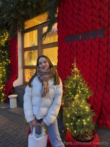 It is so nice to go to a cafe that is decorated with new year