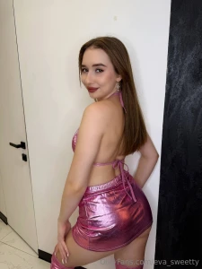 I think pink is my color it looks especially good on my peach