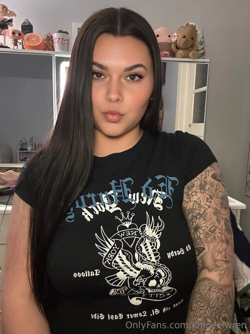 Am i pretty enough to be your wifeyyyy 