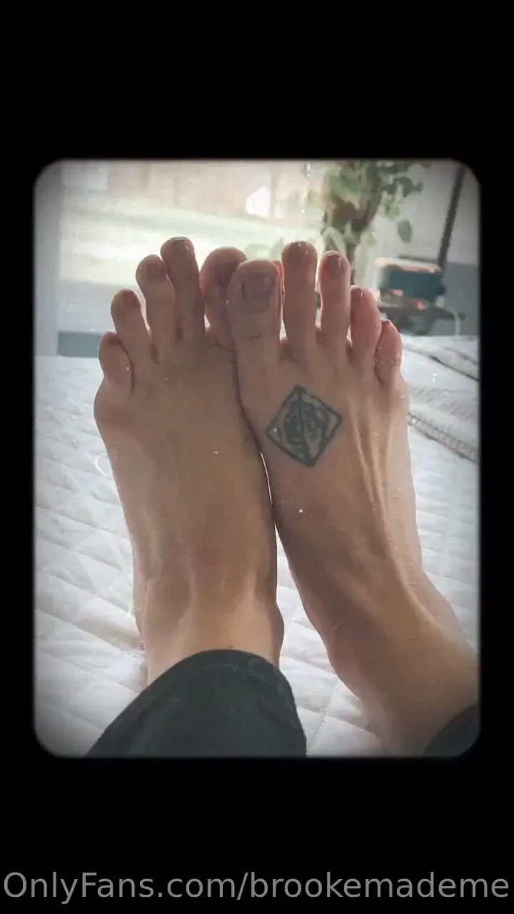 Do you like feet as much as me 