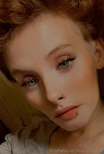 My eyes burn into your soul and you know it tip me to make me wett